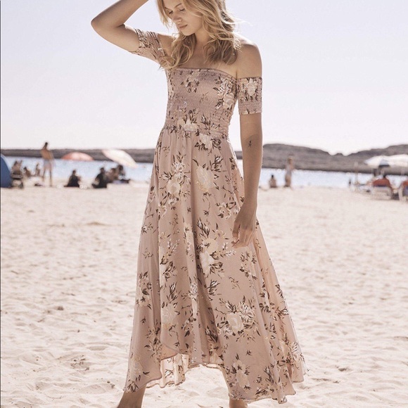Auguste Dresses & Skirts - 🌷AUGUSTE🌷 La Boheme Goddess Maxi Dress Musk XS